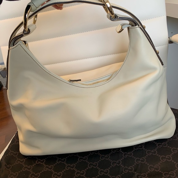 Authentic Gucci Cream Horsebit Hobo Bag - Picture 5 of 10